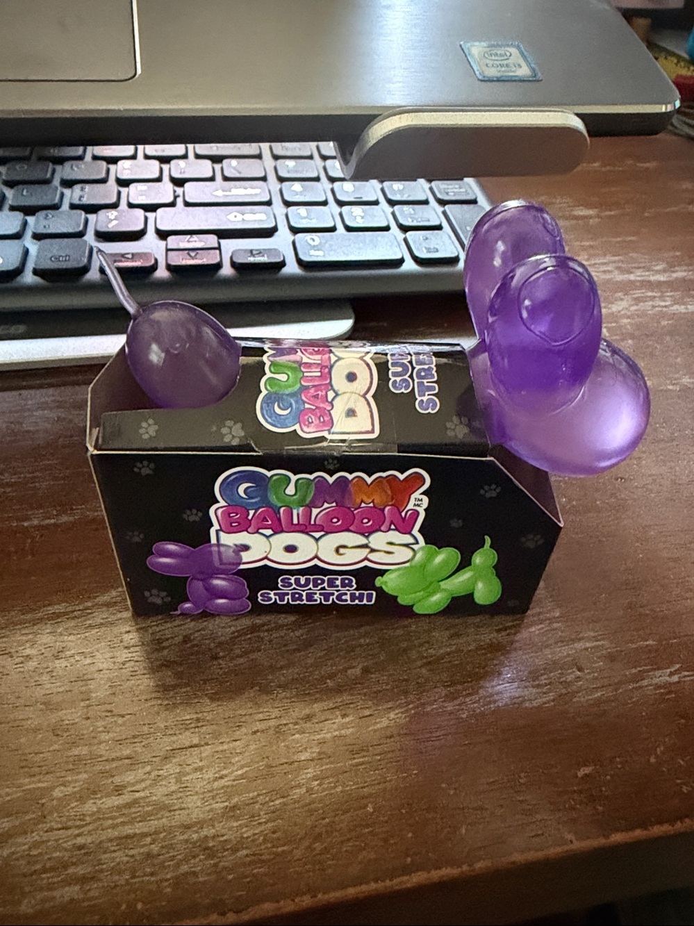 Incredible Novelties. Gummy balloon dog Super Stretchy Kids Toy - purple